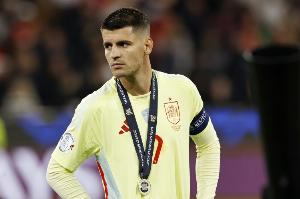 开云-科莫官方：莫拉塔将身披7号球衣出战