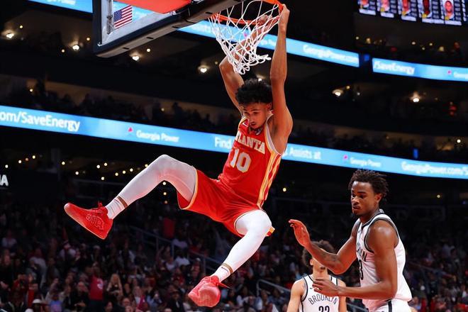 老鹰状元郎：亚特兰大的夜生活很丰富，但我还没到能喝酒的年龄