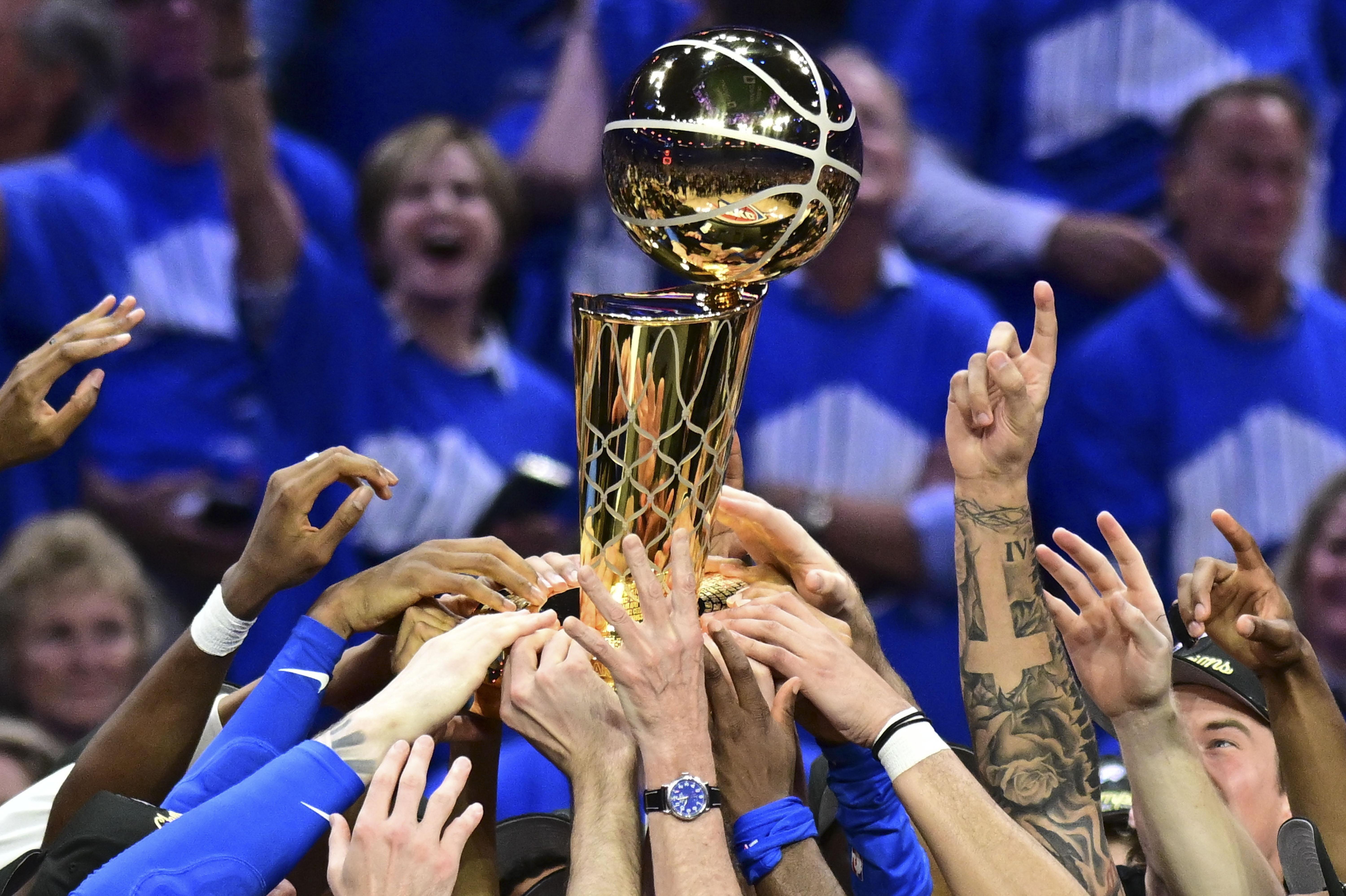 开云体育下载-巴克利：雷霆是最有深度的球队之一 他们让我想起坏孩子活塞