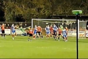 这球吹一辈子英格兰低级别球队门将，决赛上演凌空剪刀脚绝平