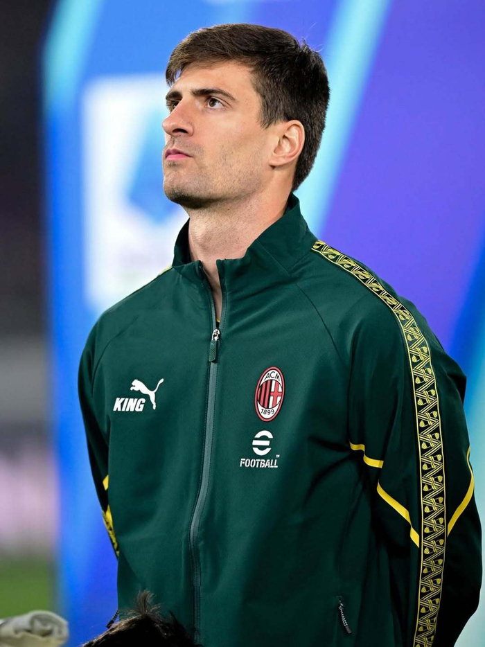 开云体育下载-加比亚手术成功感谢妻子俱乐部医疗团队|运动员发声|ac米兰|马佐尼|球迷|球队_新浪体育_新浪新闻