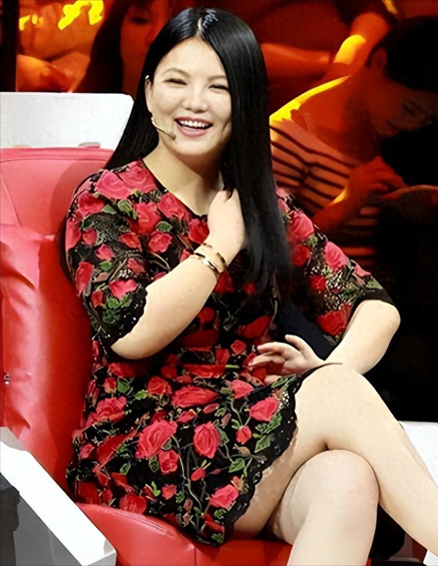 开云体育下载-这回真洗不白了！ 高调炫富的李湘再传&amp;quot;噩耗&amp;quot;，被扒的&amp;quot;底裤&amp;quot;不剩