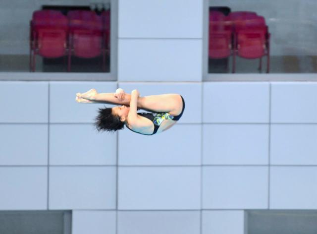 kaiyun-女子10米台陈芋汐逆转夺冠 张家齐0.55分惜败